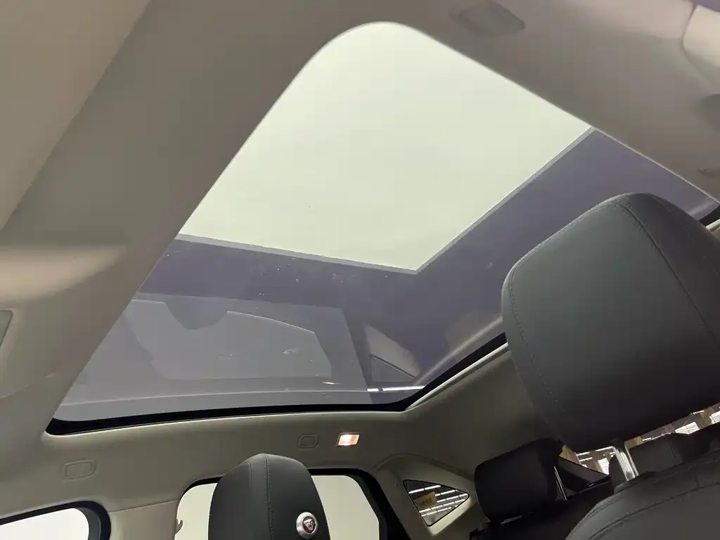 Jaguar E-PACE 2021 из CN, фото 3