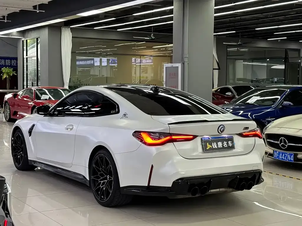 BMW M4 — фото 7