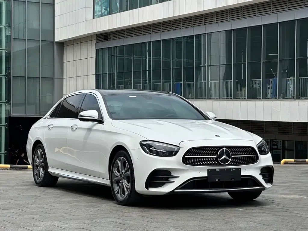 Mercedes-Benz E-Class — фото 10