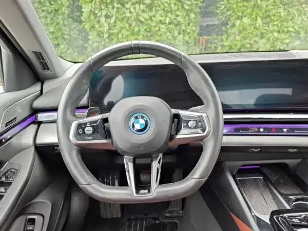 BMW i5 2024 из CN, фото 7