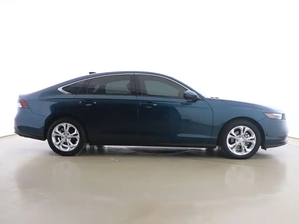 Honda Accord 2024 из CN, фото 5