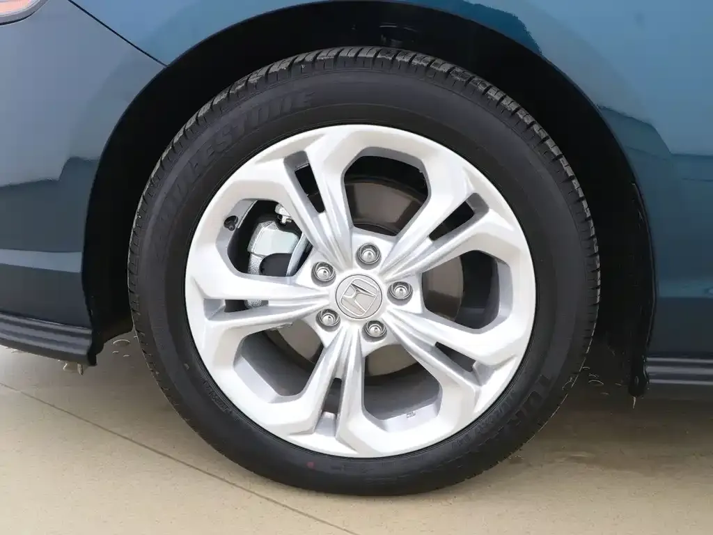 Honda Accord 2024 из CN, фото 8