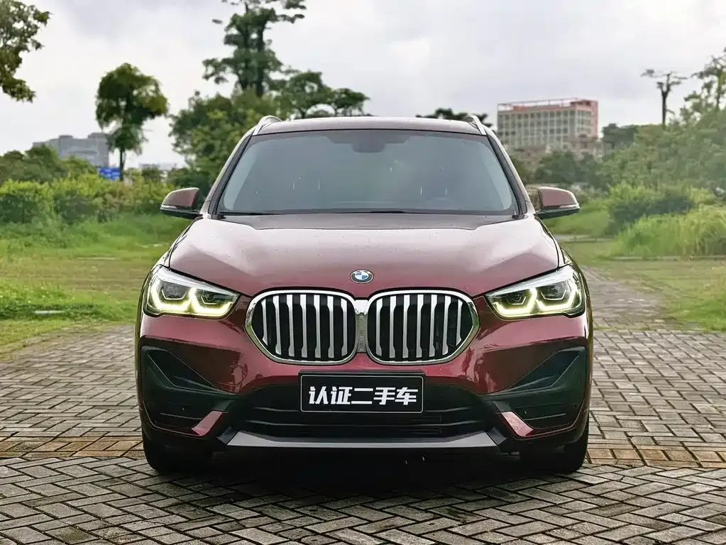 BMW X1 — фото 5