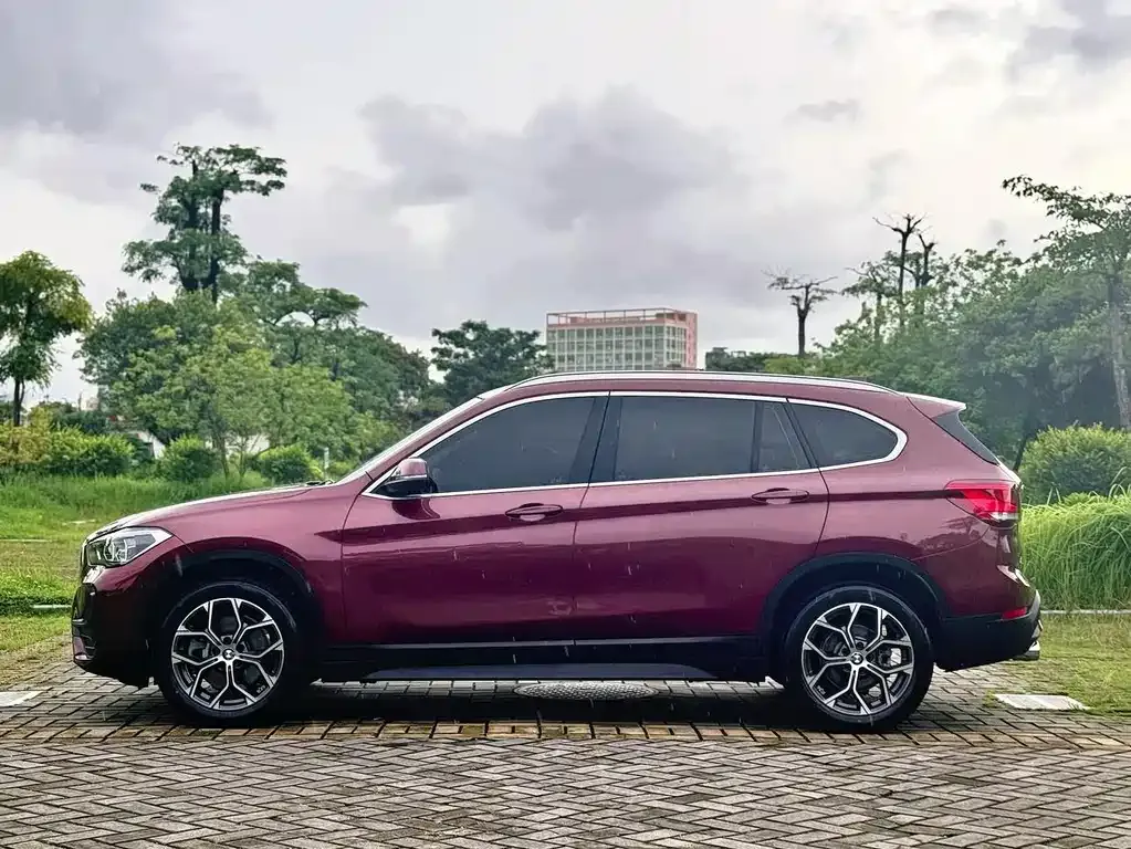 BMW X1 — фото 8