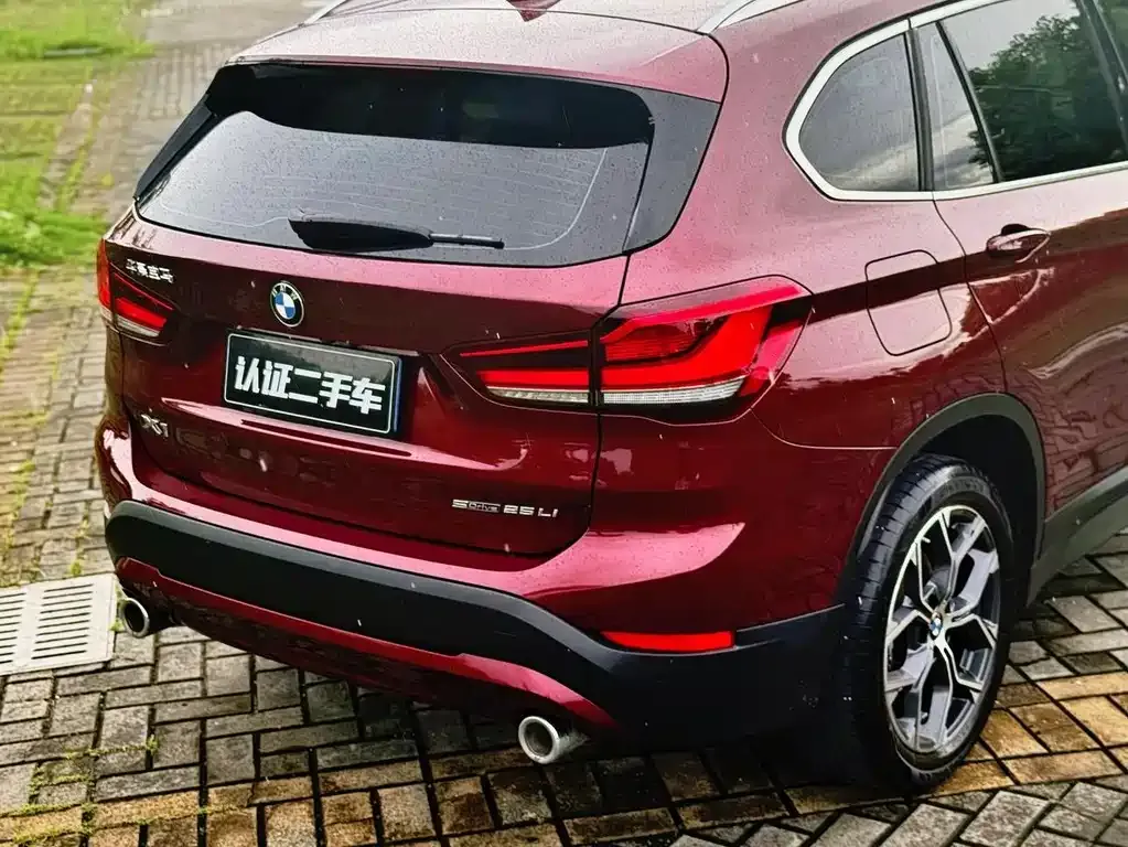 BMW X1 — фото 4
