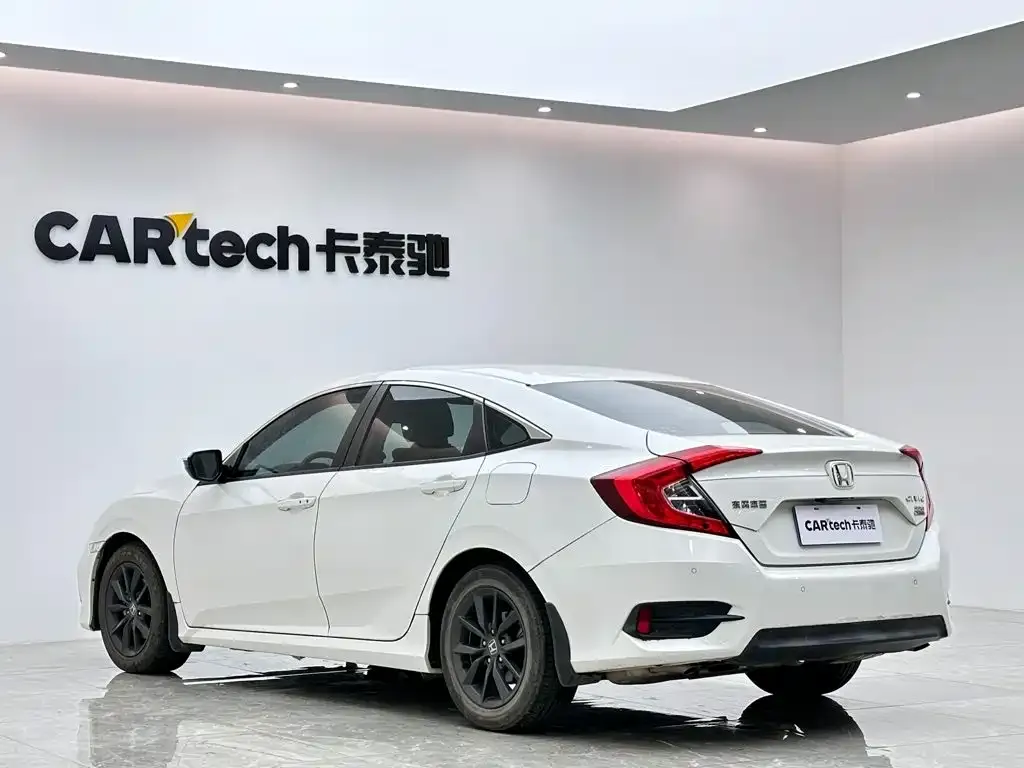 Honda Civic — фото 3