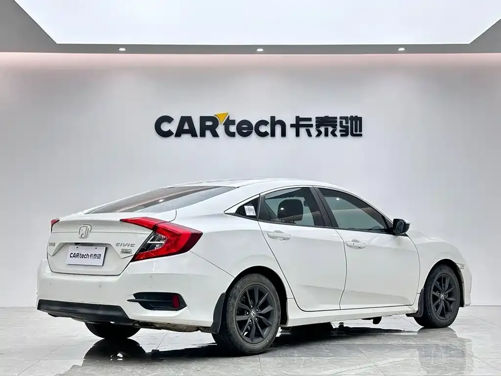 Honda Civic — фото 6