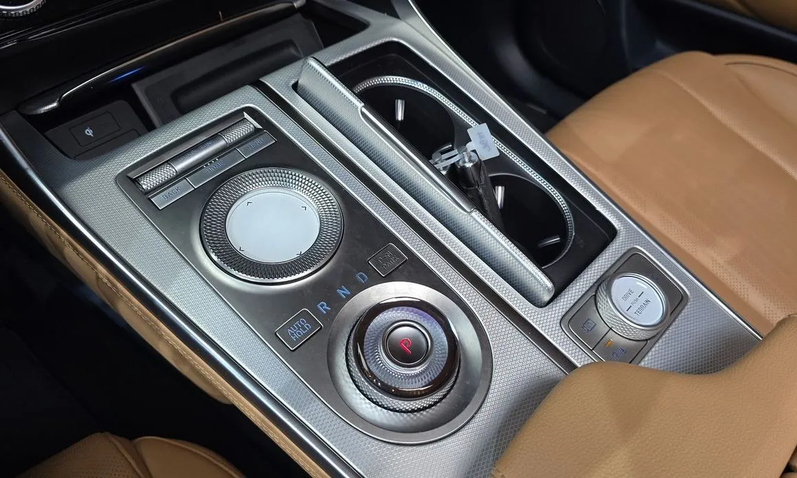 Genesis GV80 — фото 10