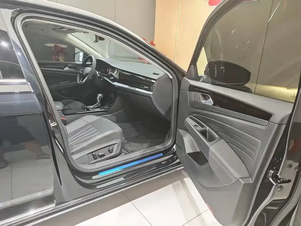 Volkswagen Passat — фото 9