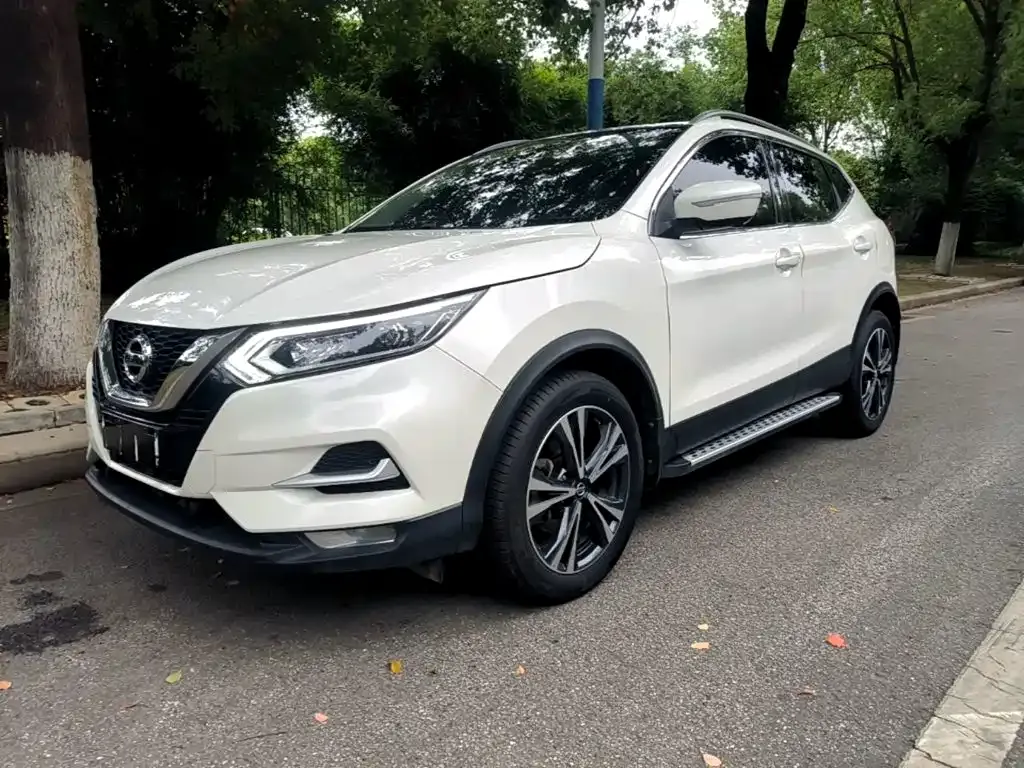 Nissan Qashqai — фото 4