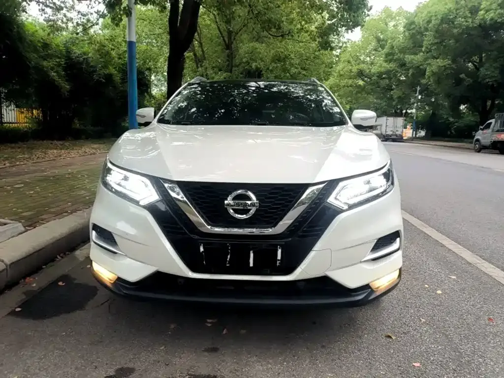 Nissan Qashqai — фото 2