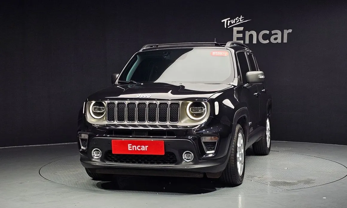 Jeep Renegade — фото 9
