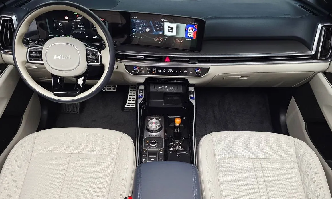 Kia Sorento — фото 10