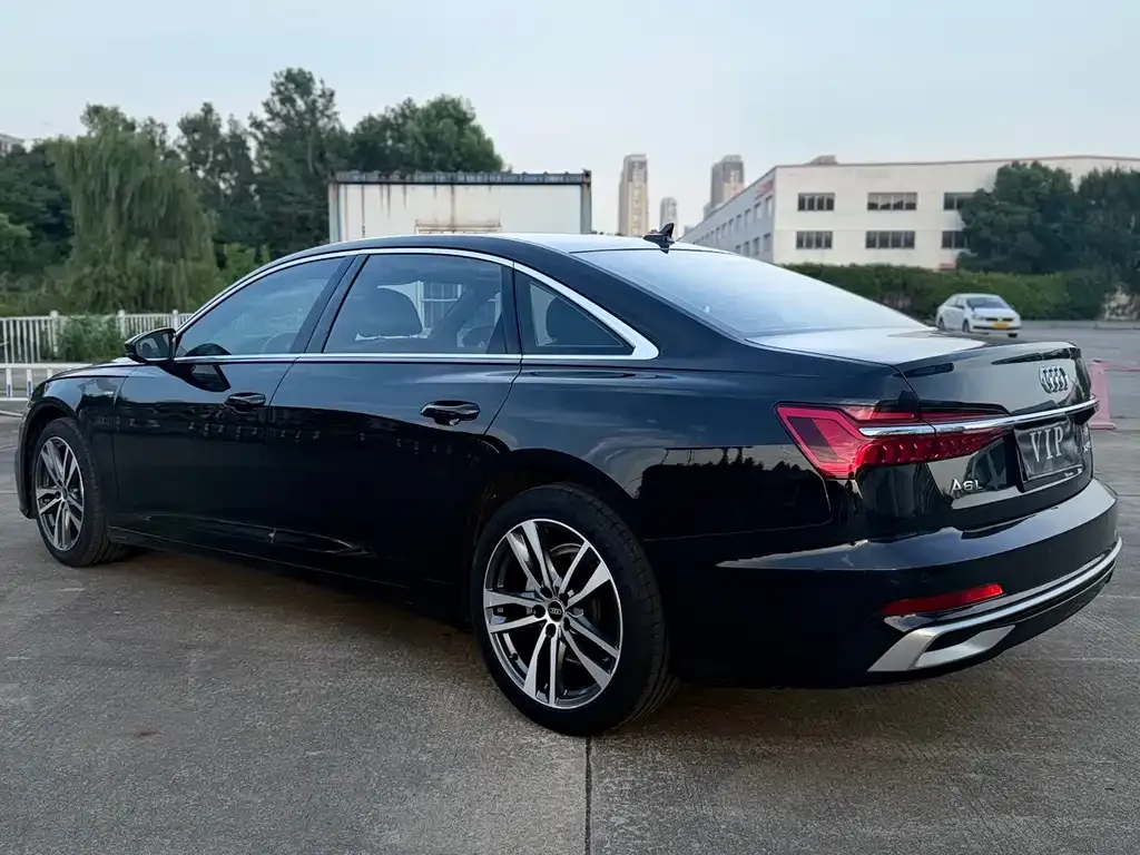 Audi A6L 2024 из CN, фото 4