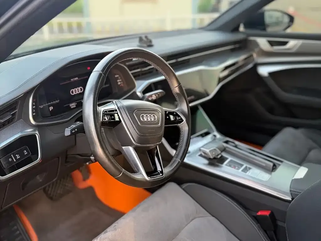 Audi A6L 2024 из CN, фото 5