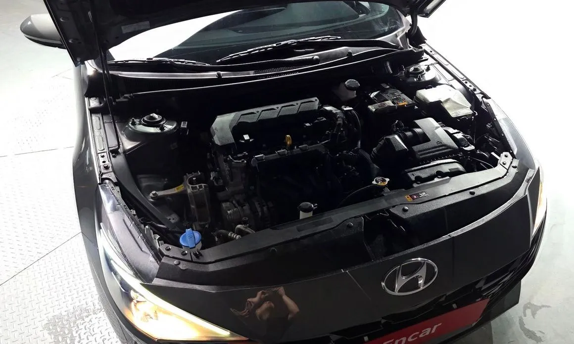 Hyundai AVANTE 2023 из KR, фото 4