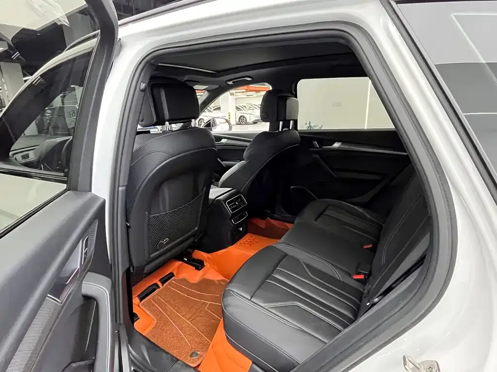 Audi Q5L 2024 из CN, фото 9