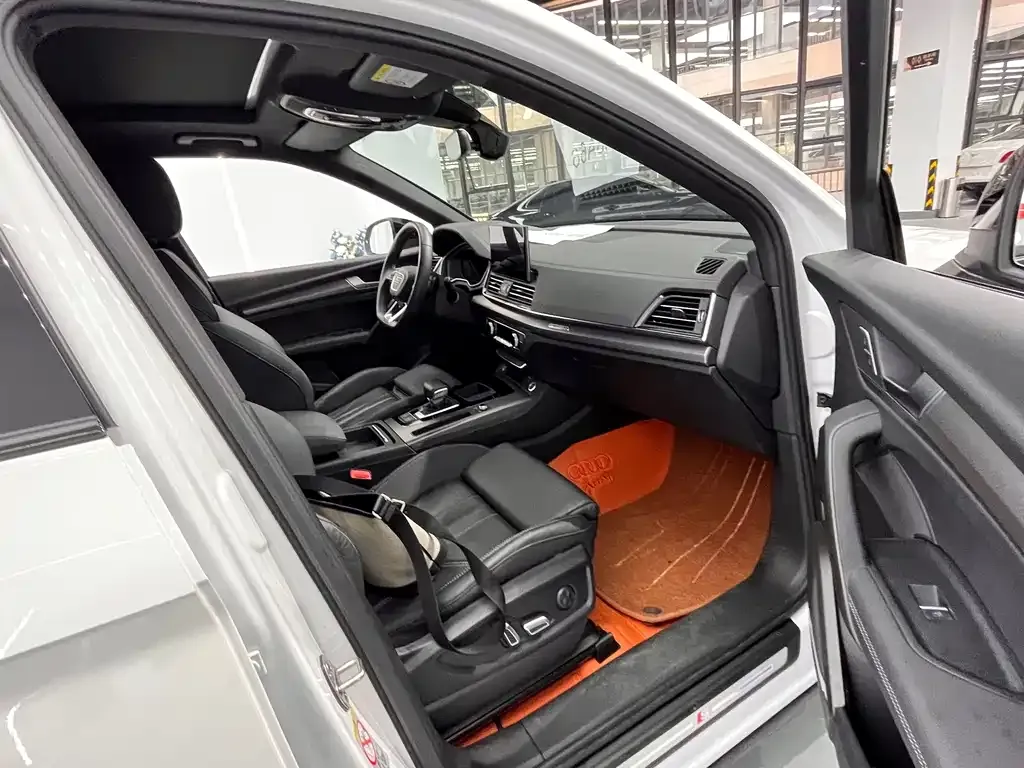 Audi Q5L 2024 из CN, фото 3