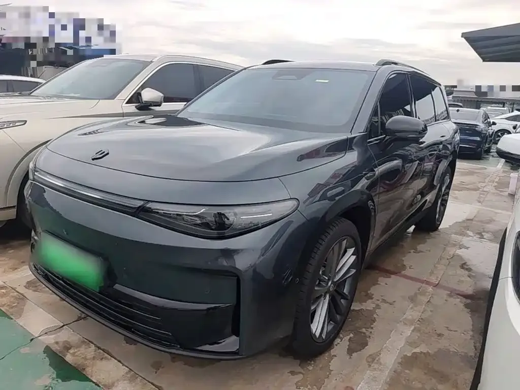 Leapmotor C16