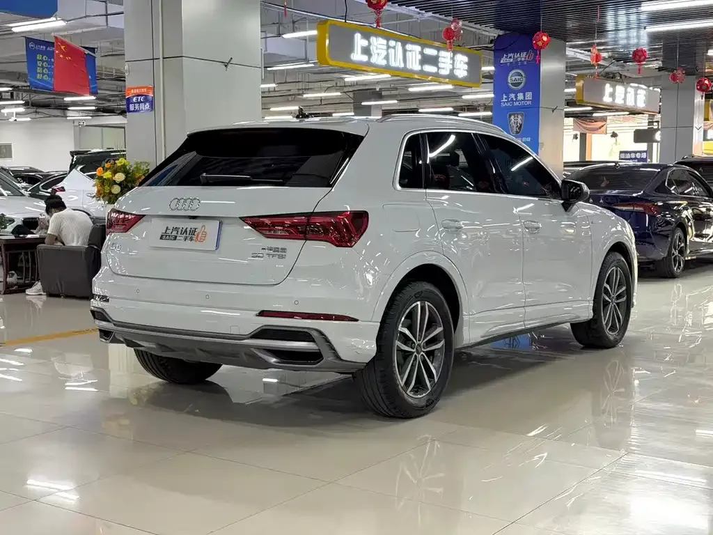 Audi Q3 — фото 4