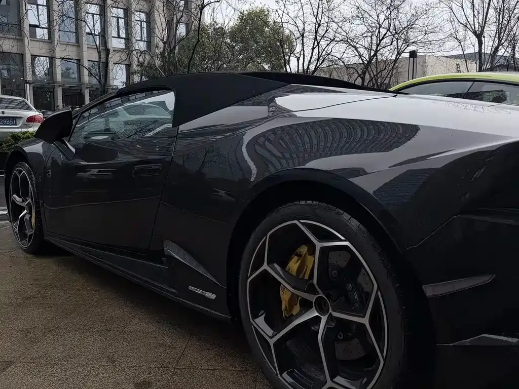 Lamborghini Huracan — фото 5