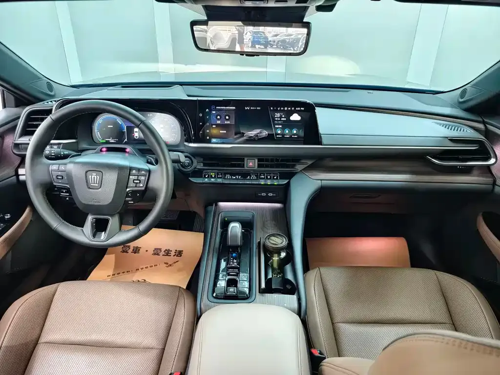 Toyota Crown (Import) — фото 5