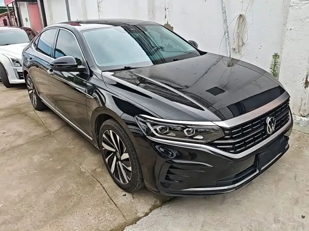Volkswagen Passat — фото 8