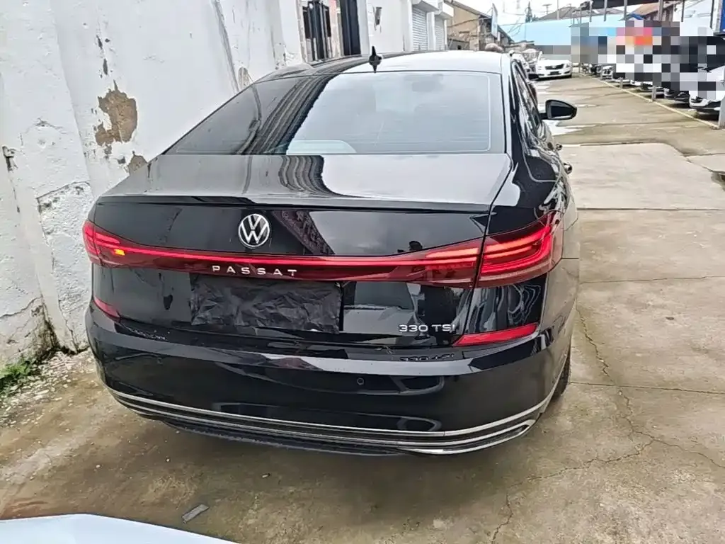Volkswagen Passat — фото 3