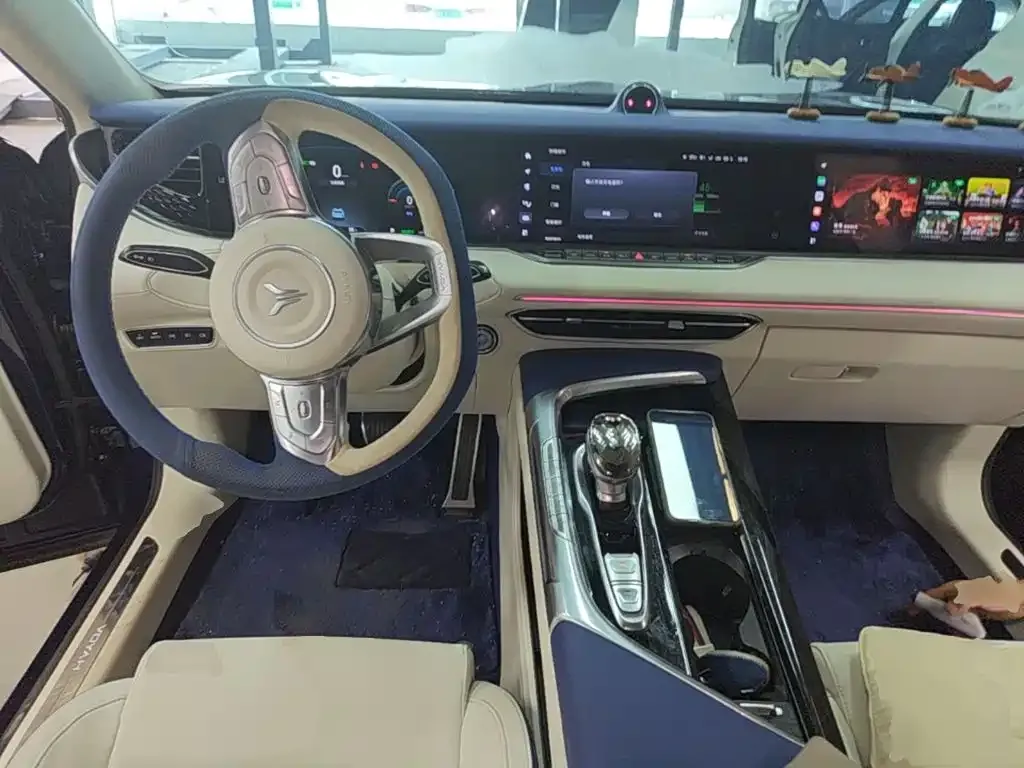 VOYAH FREE — фото 7