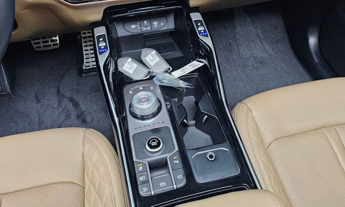 Kia Sorento — фото 9