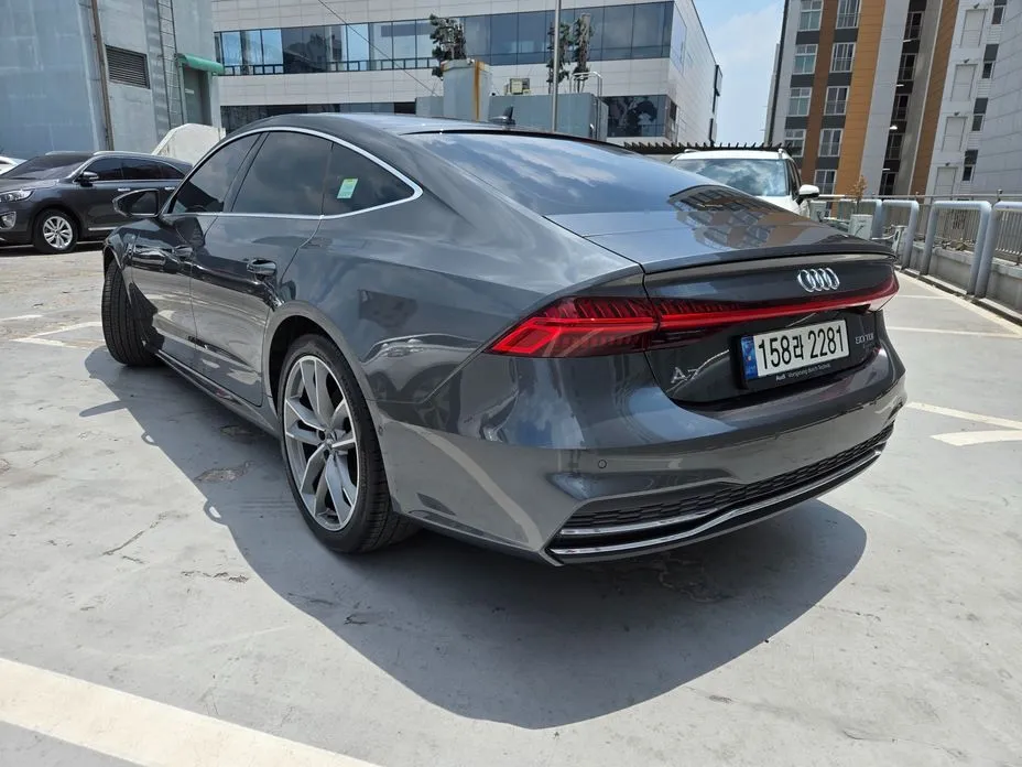 Audi A7 2021 из KR, фото 2