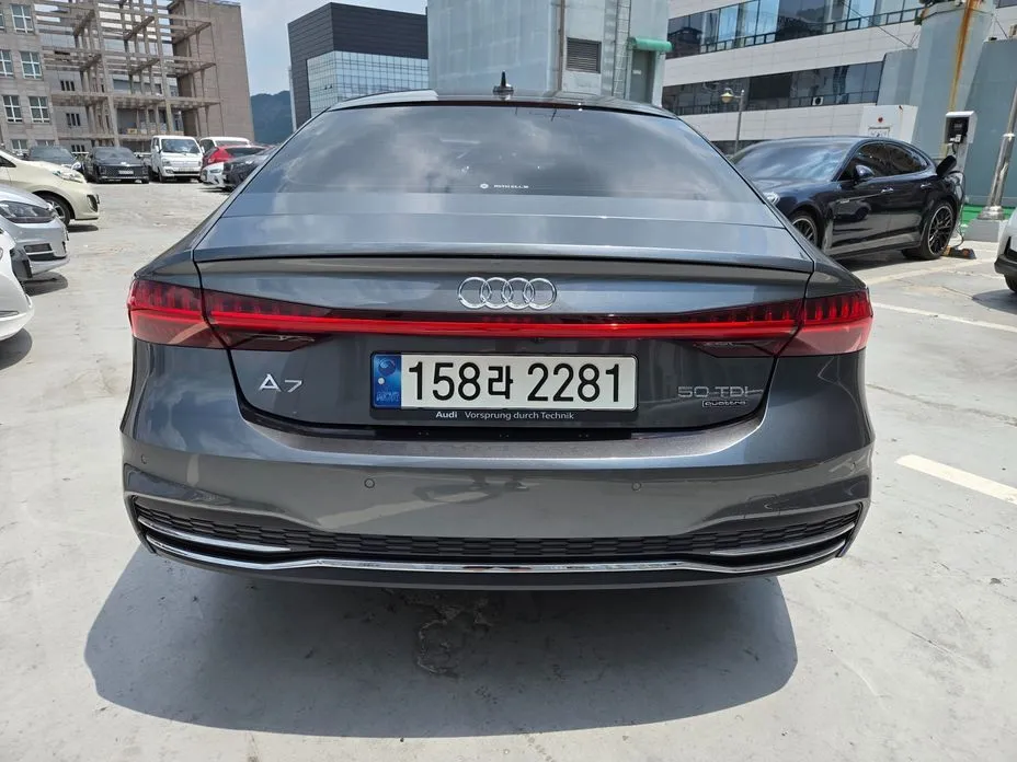 Audi A7 2021 из KR, фото 8