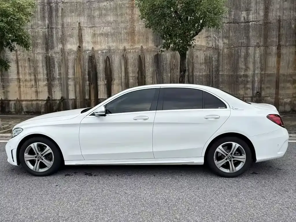 Mercedes-Benz C-Class — фото 10