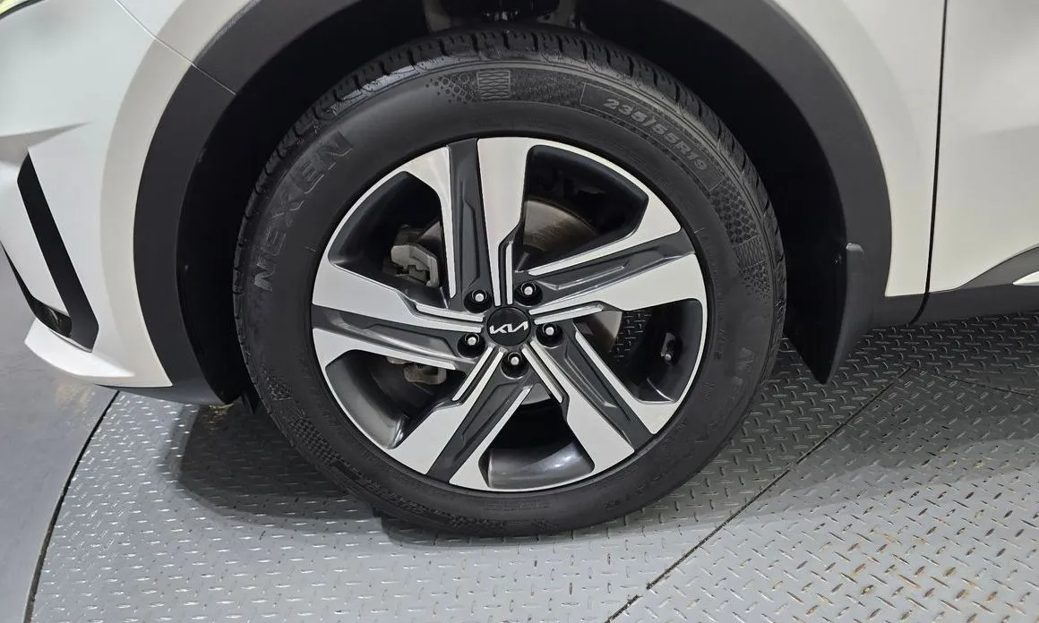 Kia Sorento — фото 5