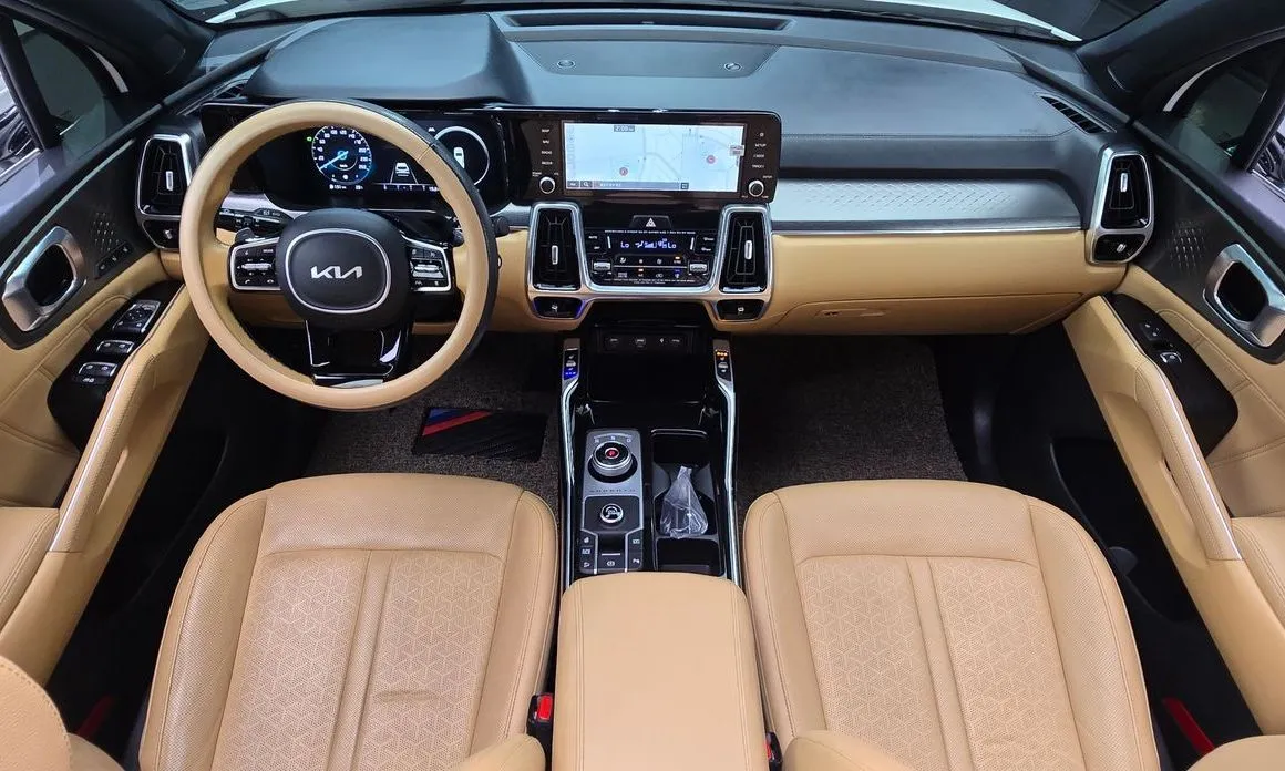 Kia Sorento — фото 9