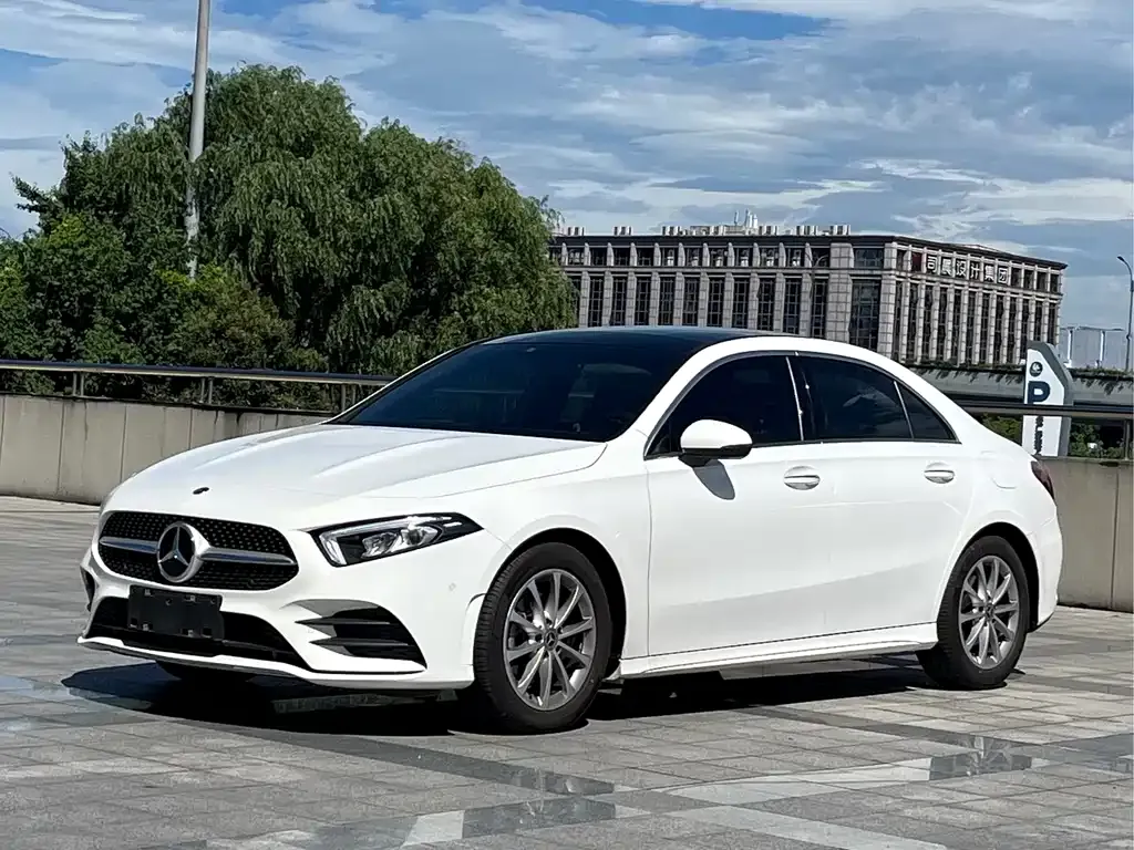 Mercedes-Benz A-Class — фото 1
