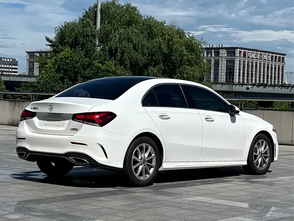 Mercedes-Benz A-Class — фото 9