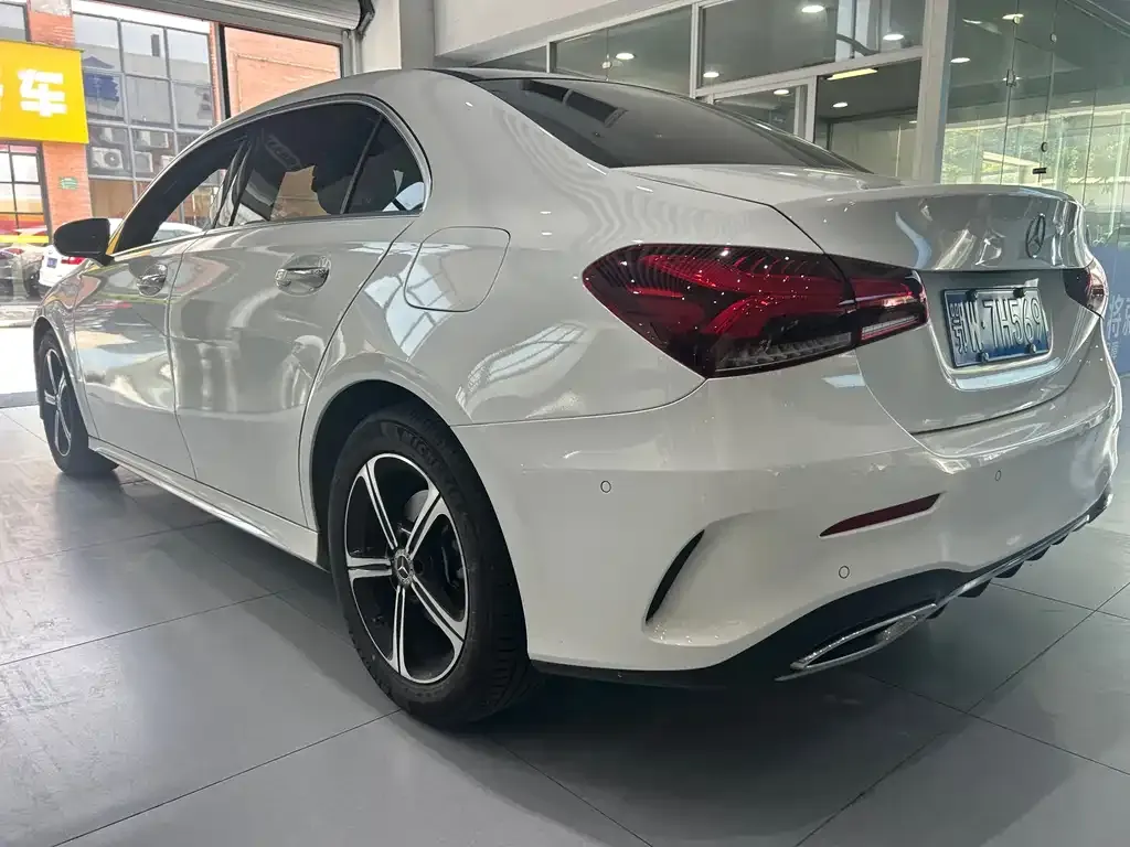 Mercedes-Benz A-Class — фото 9