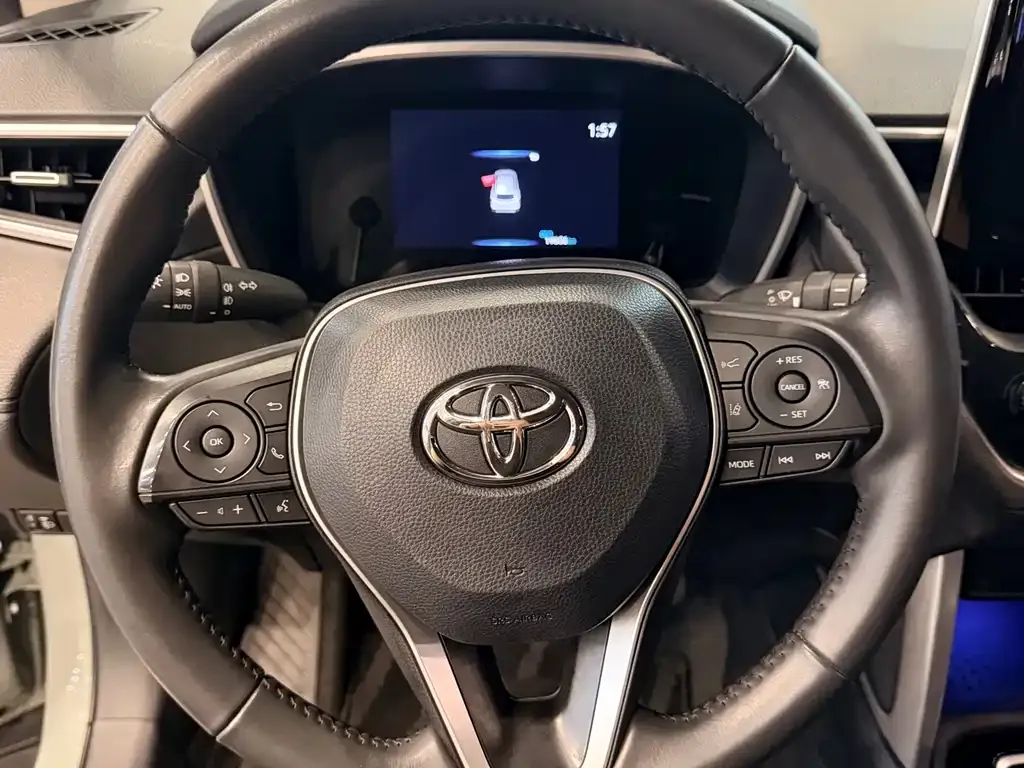 Toyota Corolla Cross — фото 7