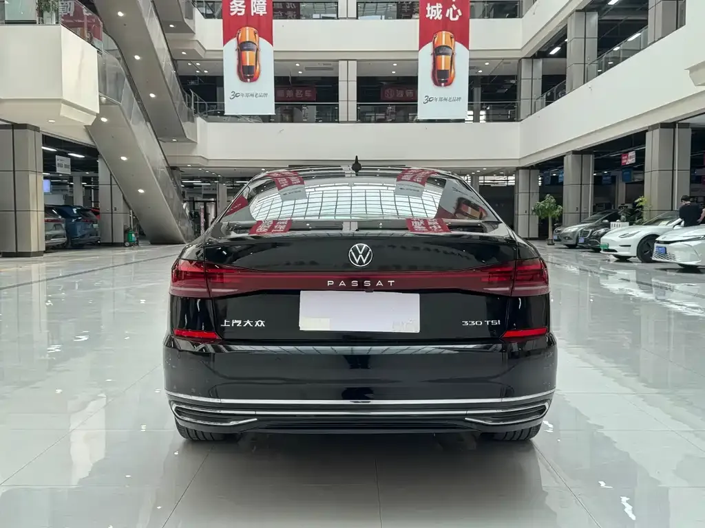 Volkswagen Passat — фото 3