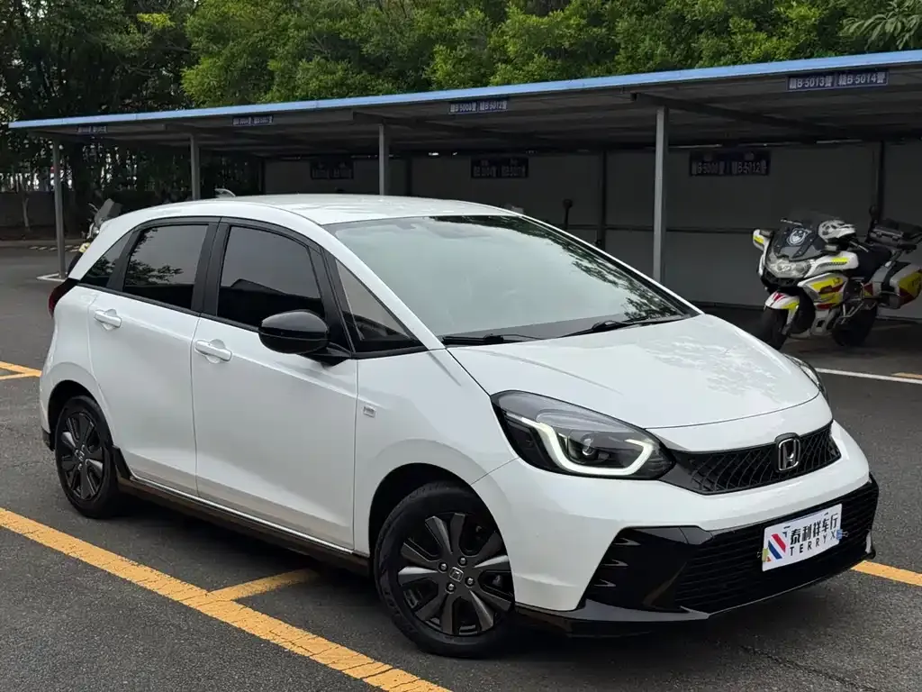 Honda Fit — фото 6