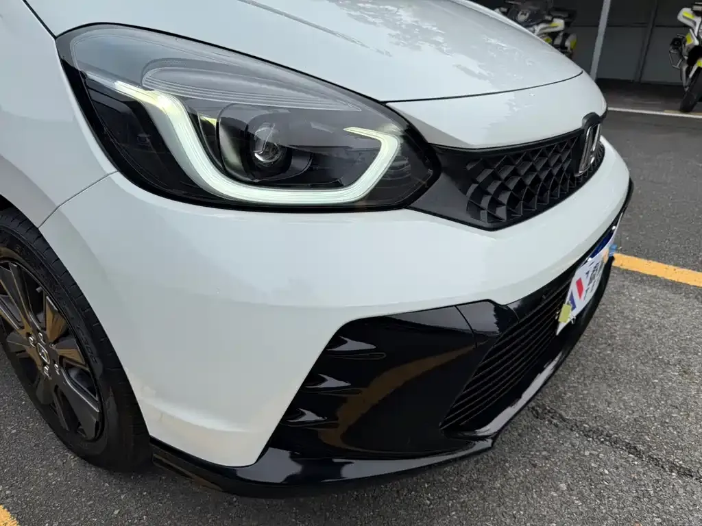 Honda Fit — фото 4