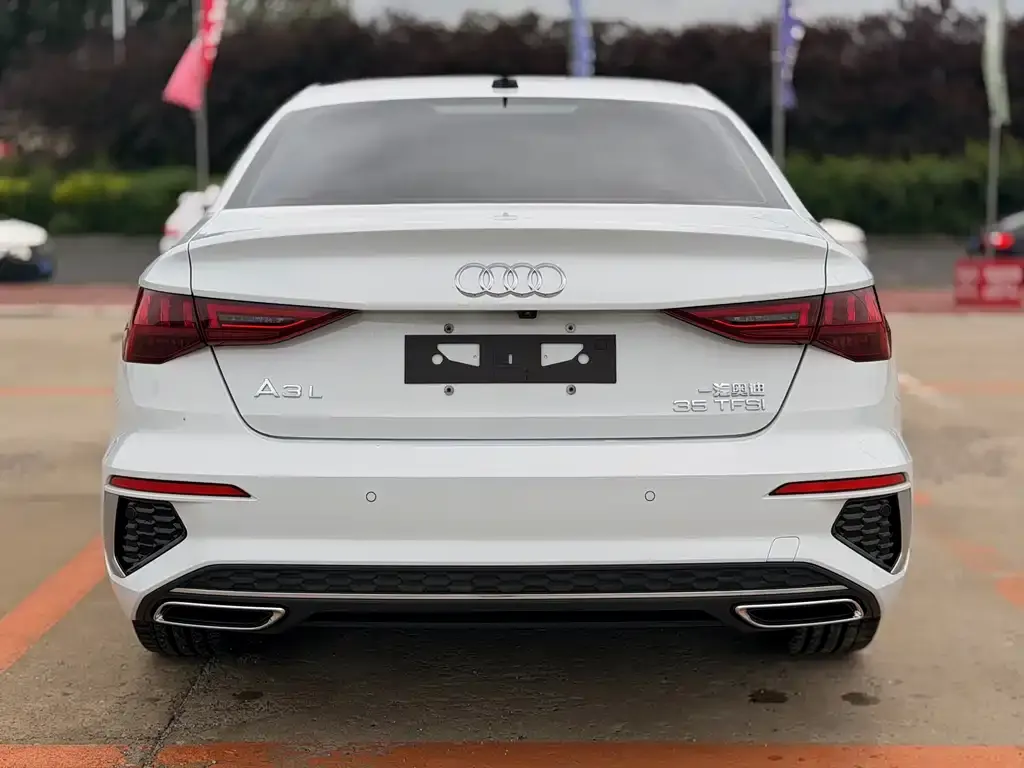 Audi A3 — фото 2