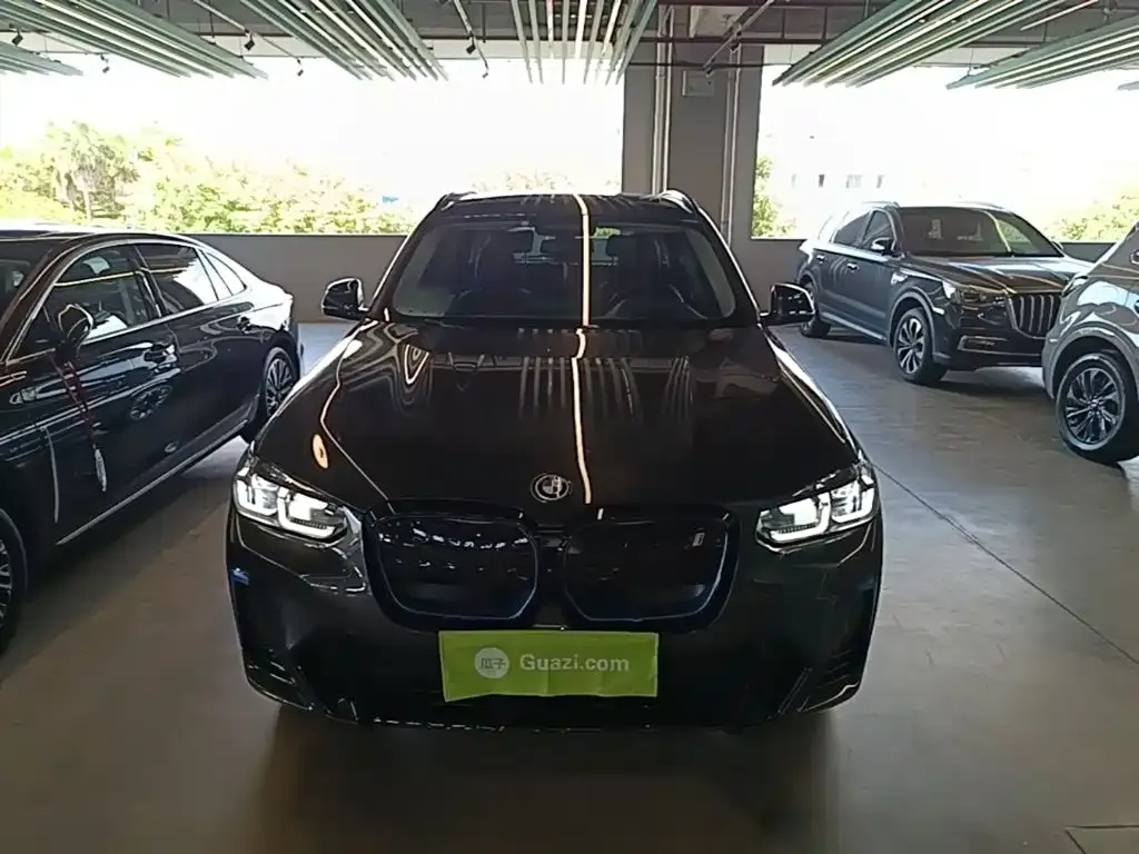 BMW iX3 — фото 2