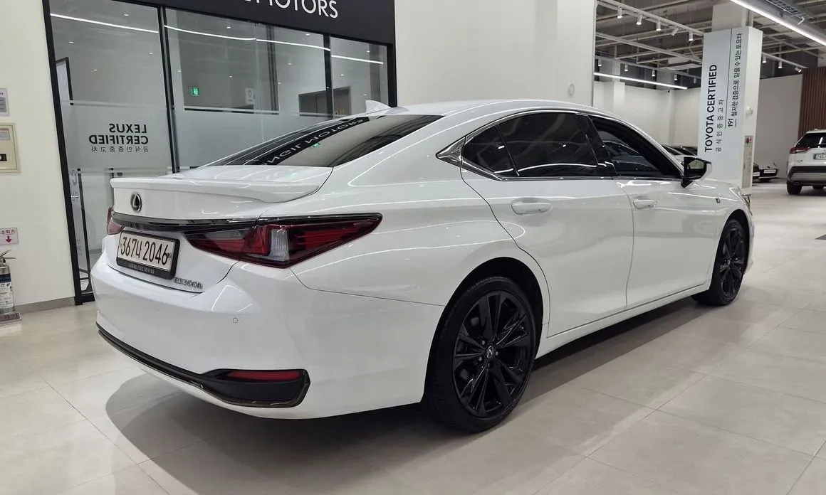 Lexus ES 2024 из KR, фото 5