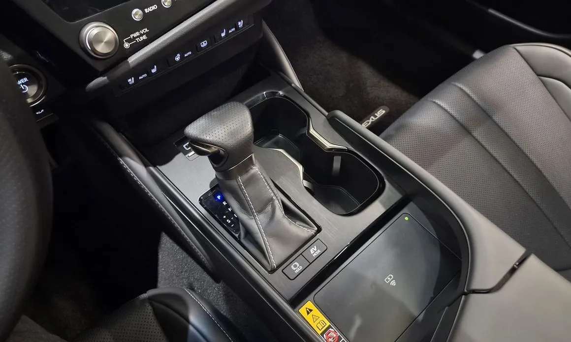Lexus ES 2024 из KR, фото 7