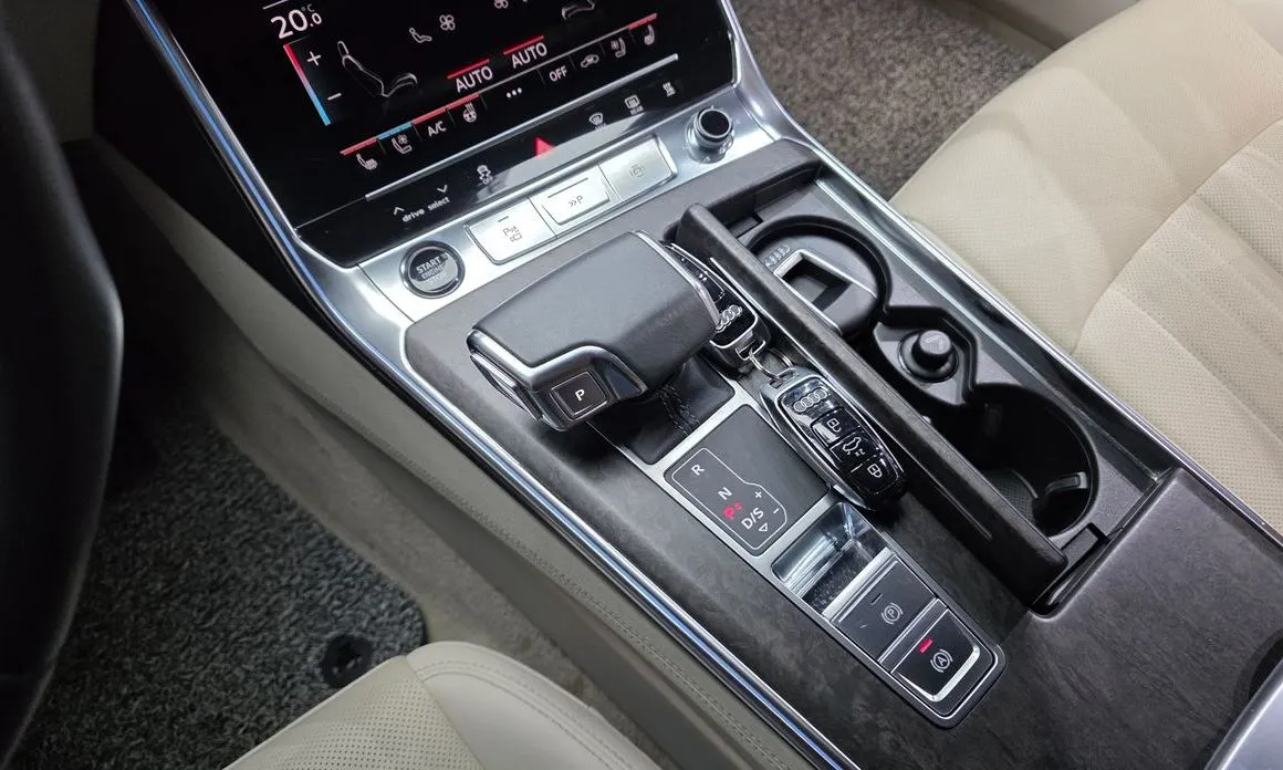 Audi A6 — фото 8