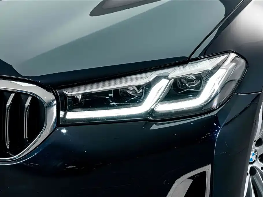 BMW 5 Series — фото 2