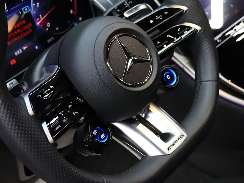 Mercedes-Benz GLC AMG — фото 8