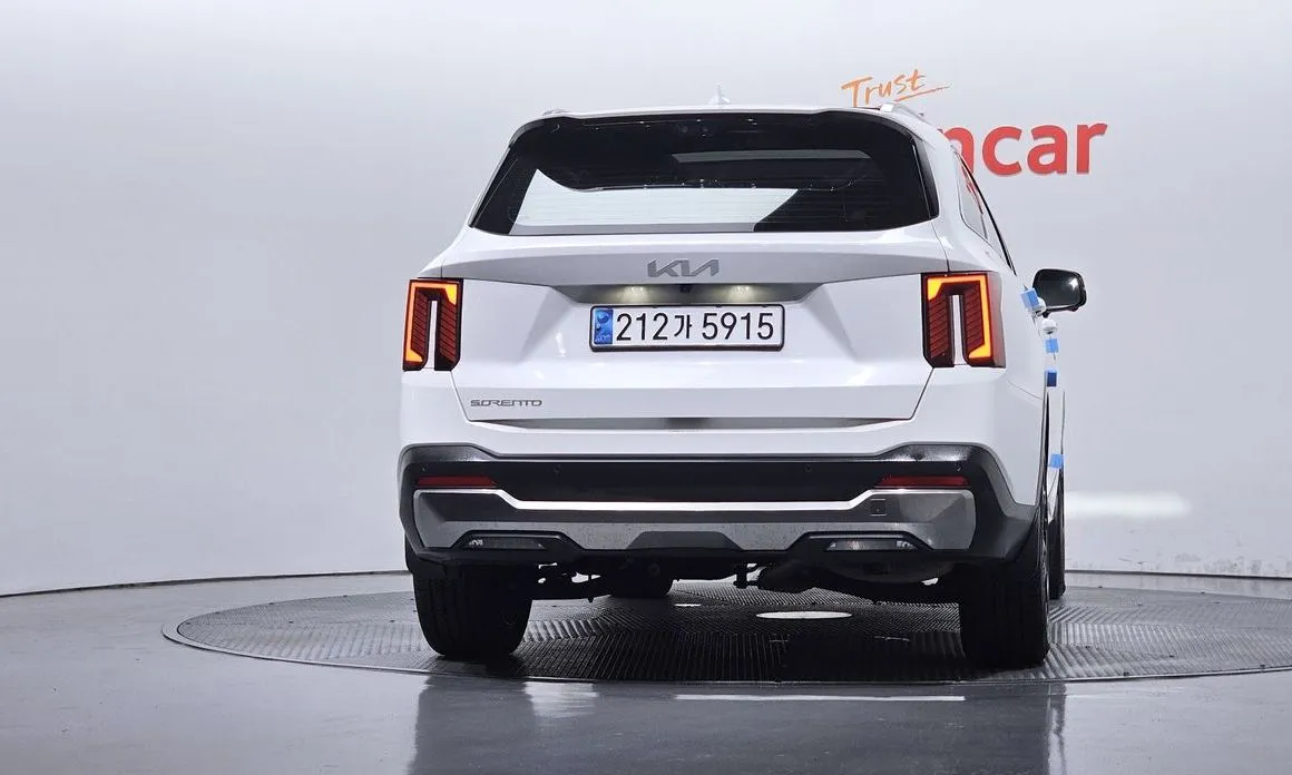 Kia Sorento — фото 6